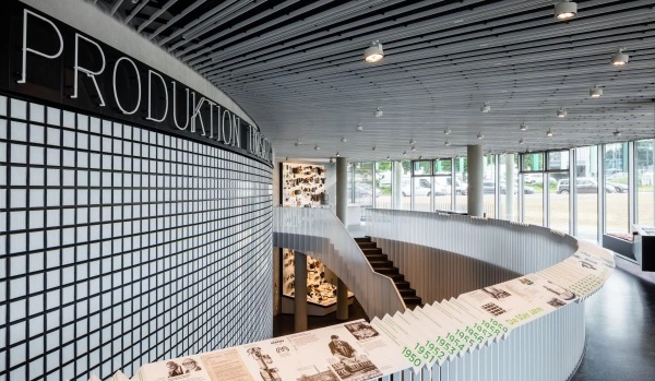 設(shè)備企業(yè)展廳設(shè)計(jì)